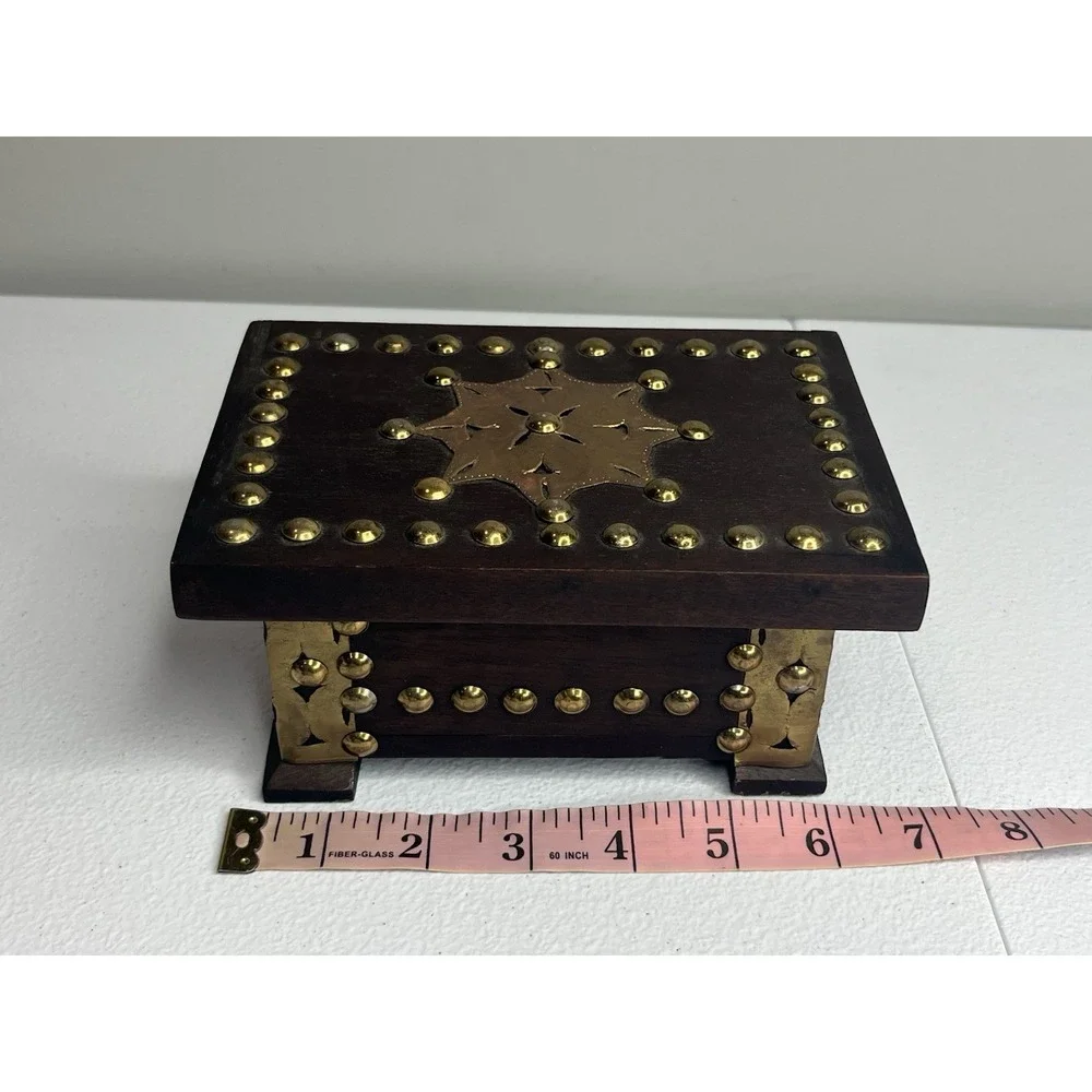 Vtg Handmade‎ Wooden Trinket Box With Hammered Brass Tacks